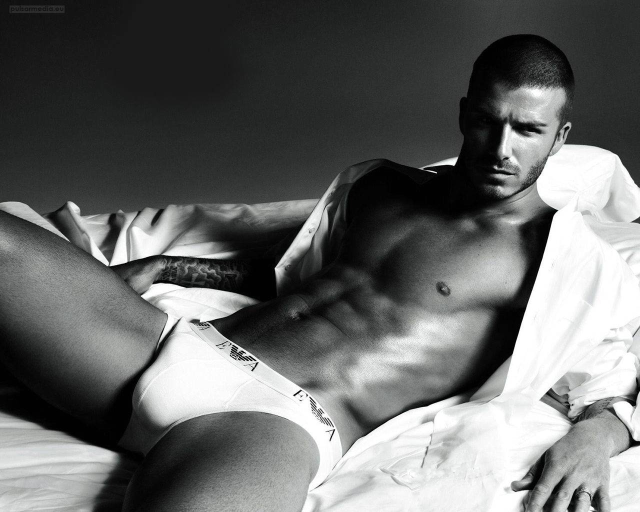 28984-david-beckham-sexy-body-wallpapers