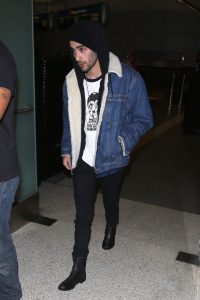 photos-decouvrez-la-premiere-paire-de-boots-signee-zayn-malik-et-giuseppe-zanotti-_portrait_w674